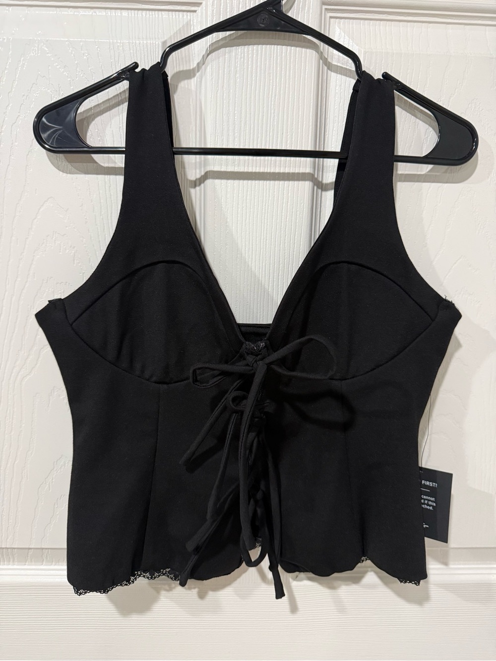 Lulu's Black Lace-Up Crop Top size medium NWT